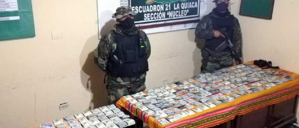 Insólito: intentó cruzar a Bolivia con más de 185 mil dólares en su mochila