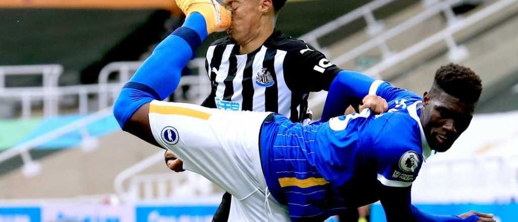 Video: terrible patada en el f&uacute;tbol ingl&eacute;s al estilo "Cobra Kai"