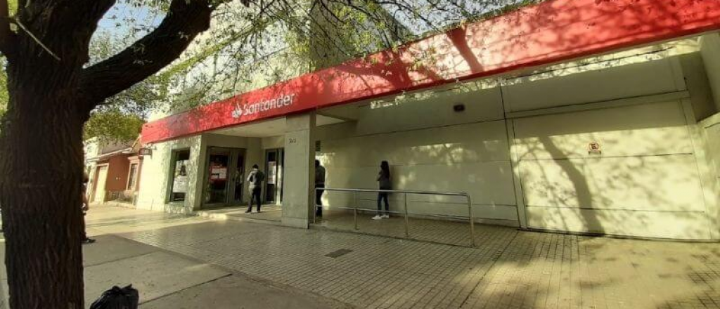 Este es el nuevo cajero autom&aacute;tico que expende d&oacute;lares en la Quinta Secci&oacute;n