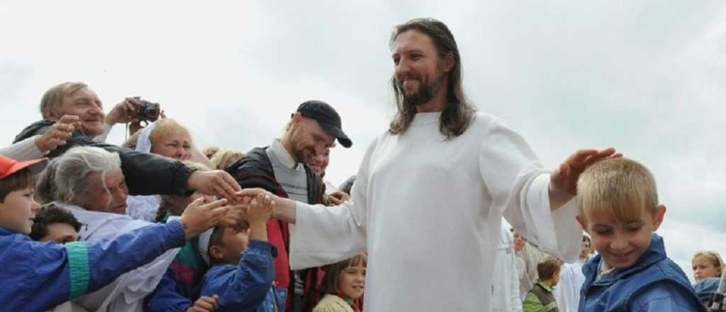 Detienen a un gurú que aseguraba ser la reencarnación de Jesús en Rusia 