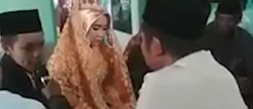 Indonesia: tienen 12 y 15 años y fueron obligados a casarse por llegar tarde de un paseo