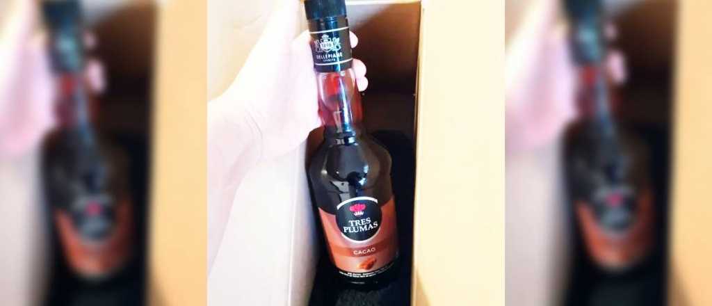 Compró una notebook por Mercado Libre y le mandaron un licor