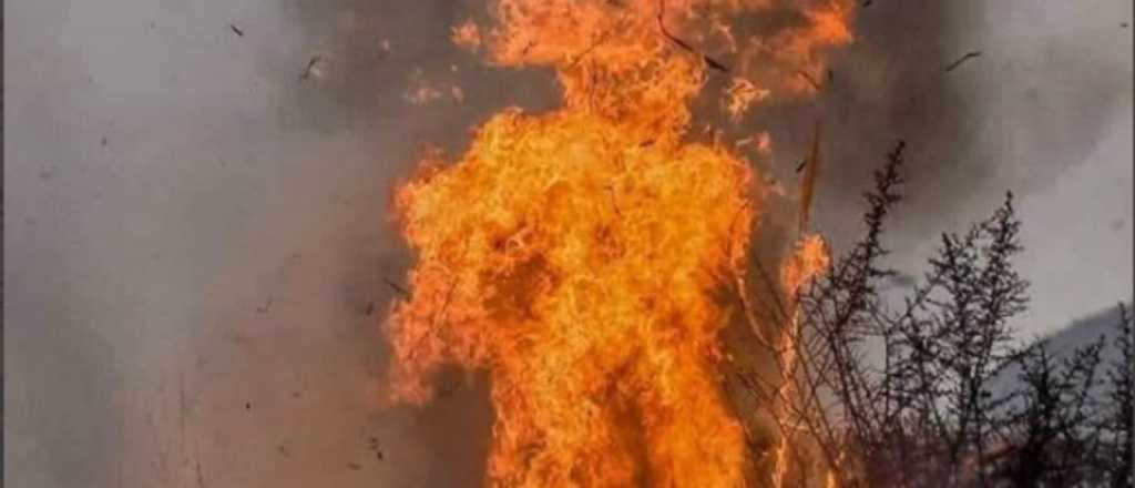  Incendios en Córdoba: el "diablo de fuego" y una foto que estremece
