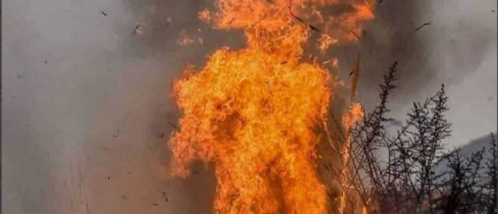 Incendios en Córdoba: el "diablo de fuego" y una foto que estremece