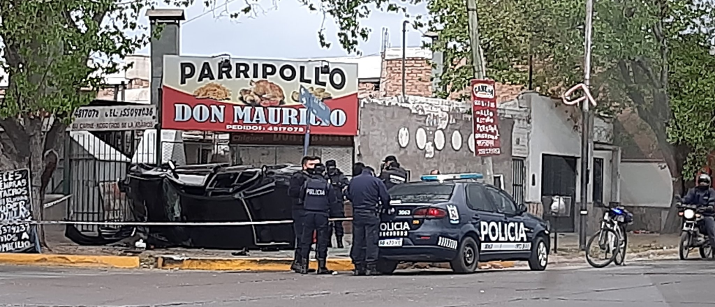Maip&uacute;: chocaron, volcaron y fueron detenidos por llevar 500 balas 