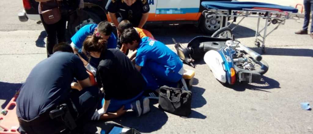 Un motociclista est&aacute; muy grave al ser chocado por un utilitario en San Mart&iacute;n