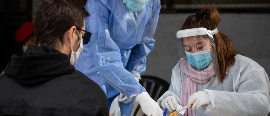 Casi 2.200 nuevos contagios en el país y 90 muertos por Covid