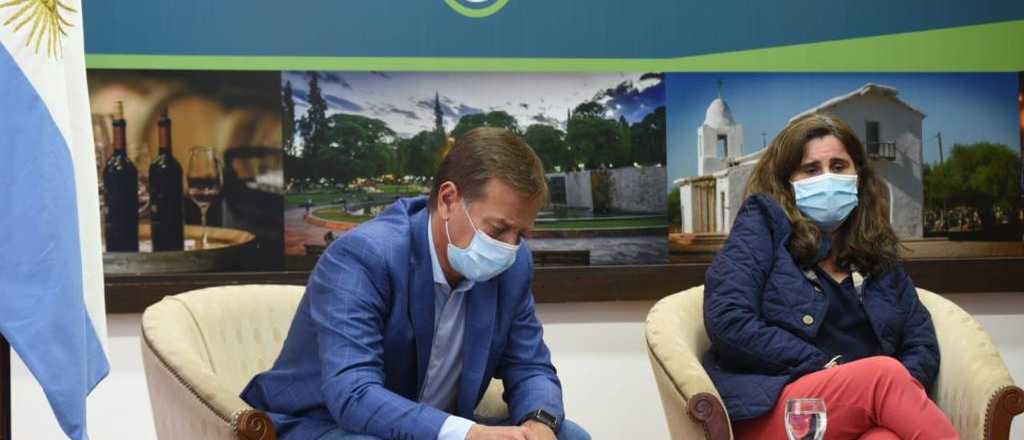 Mendoza revisa los datos nacionales antes de decidir una restricci&oacute;n