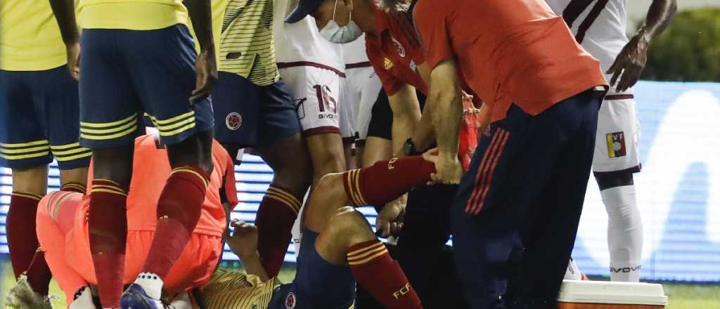 Eliminatorias: escalofriante lesión de un jugador de Colombia