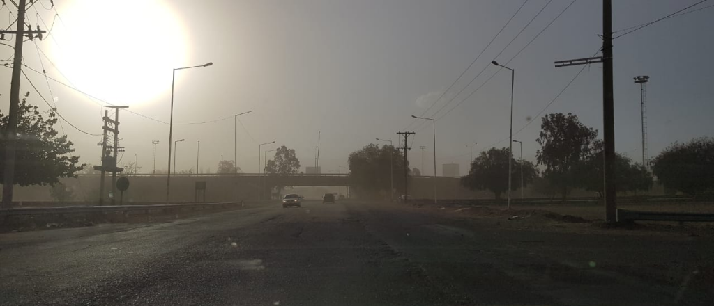 Godoy Cruz suspende todo por el Zonda