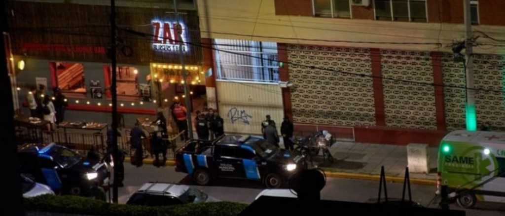 Audio: el dueño del bar minimizando la explosión en la que murió una chica