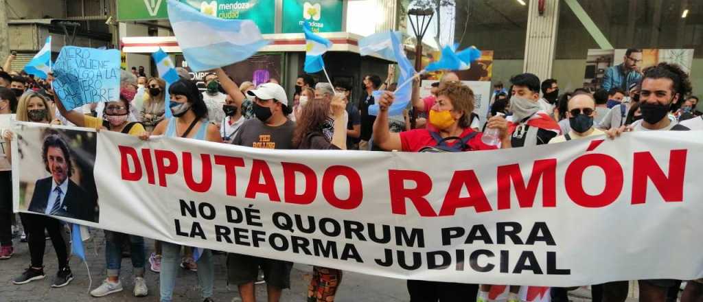 #12O en Mendoza: Ramón, otra vez fue blanco de críticas