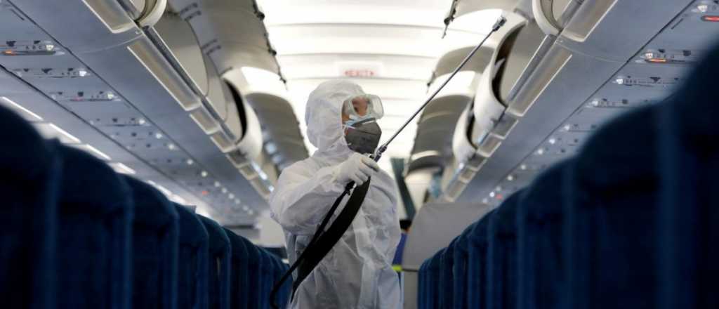 Respirar dentro de un avión: ¿es posible contagiarse de coronavirus?