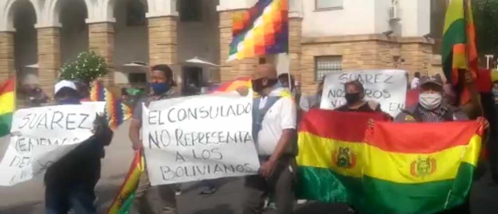 Bolivianos piden escuelas para votar en Mendoza
