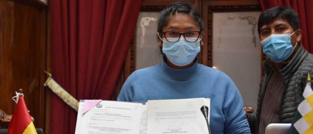 Bolivia aprobó el uso del dióxido de cloro contra el coronavirus