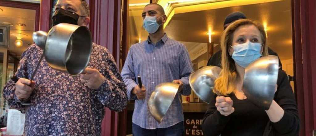 Par&iacute;s: cacerolazos por el toque de queda que recuerda la ocupaci&oacute;n nazi