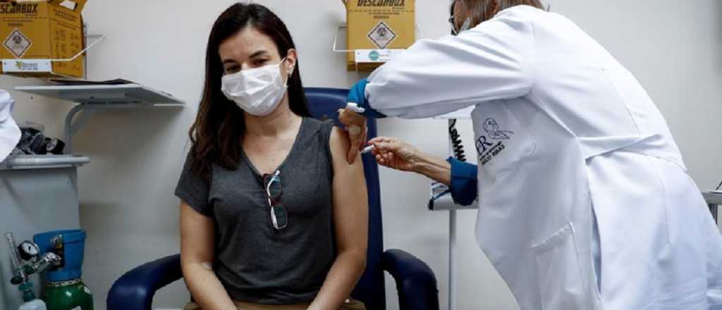 Seis países suspendieron la vacuna de Oxford por casos de trombosis