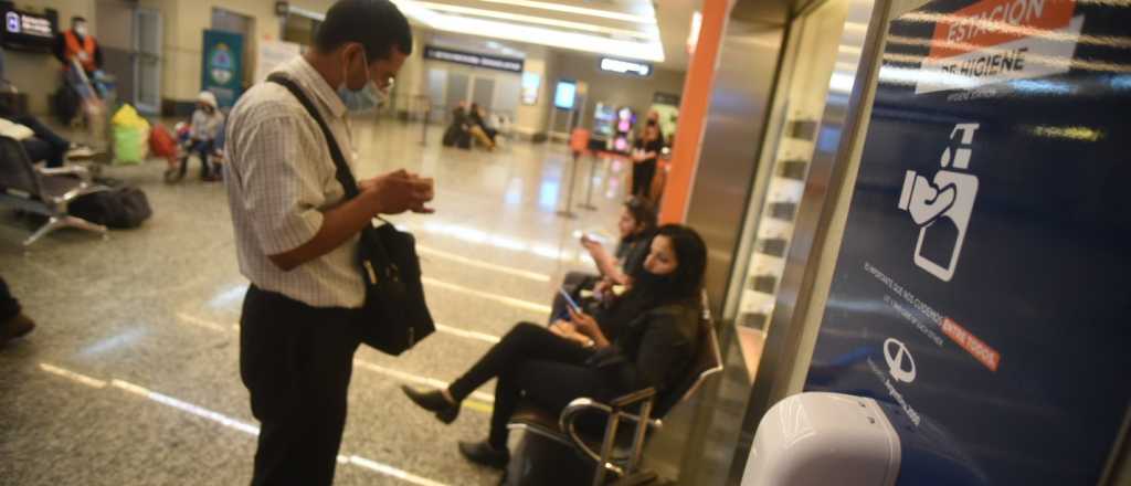 Extienden la prohibici&oacute;n de ingreso de turistas hasta fin de mes