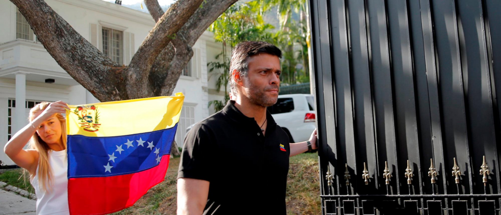 Leopoldo López consiguió salir de Venezuela