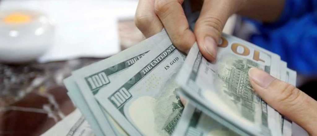 Dólar blue: Junio un mes clave por el circulante de pesos