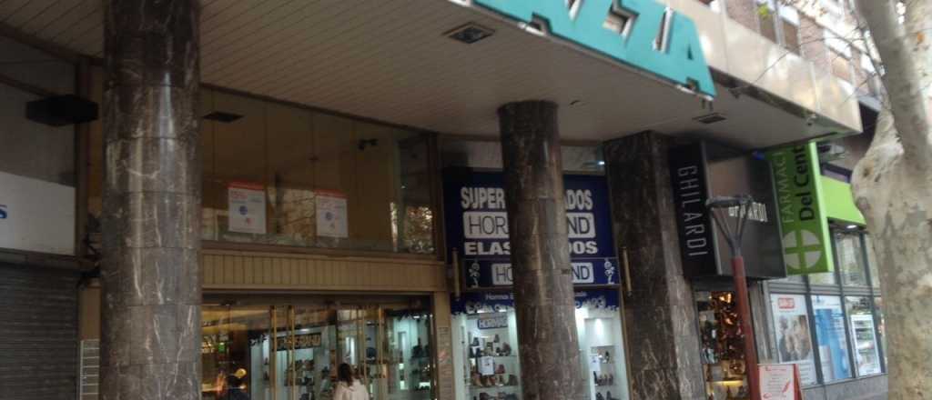 Galería Piazza: de sus 60 locales solo quedan abiertos 18
