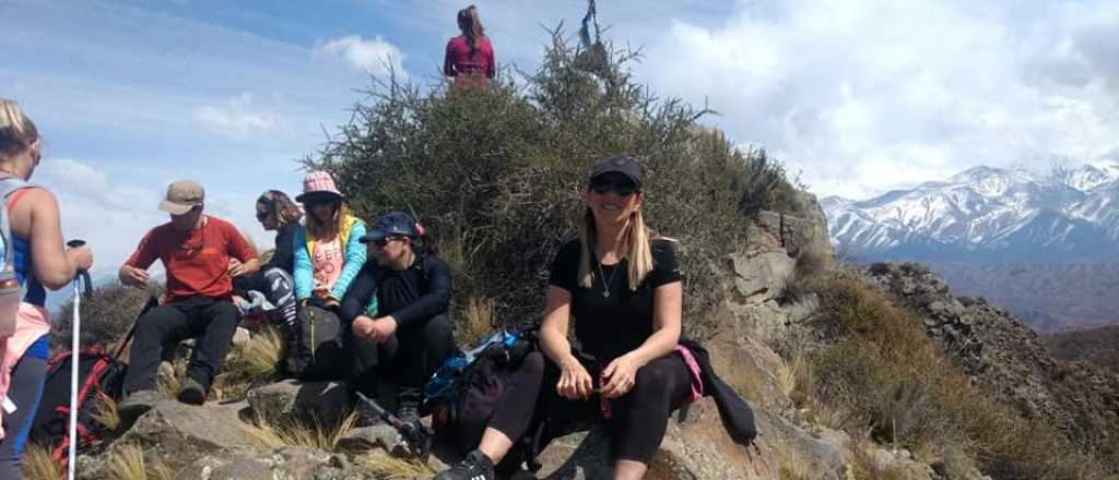 Piden ayuda para dar con el celular de una mujer que murió haciendo trekking