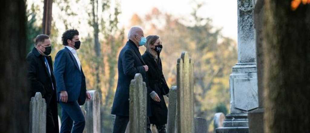 Trump da entrevistas y Biden visit&oacute; la tumba de su hijo