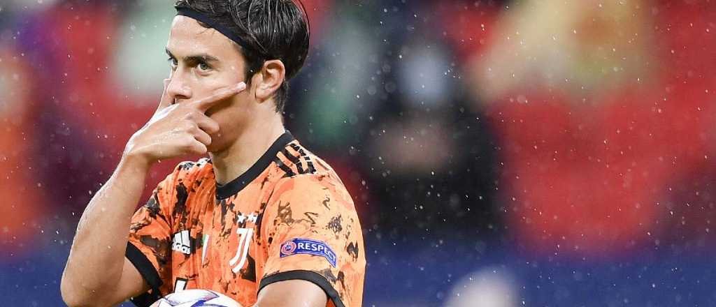 Dybala meti&oacute; dos goles con groseros bloopers del arquero