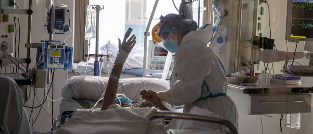 EEUU tiene los hospitales desbordados por los contagios