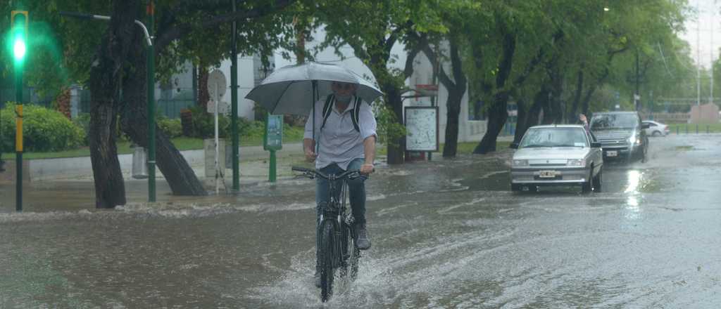 Alerta por tormentas en cuatro departamentos del Gran Mendoza