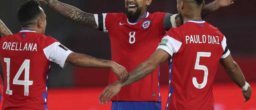 Chile, con dos goles del "Rey" Vidal, derrotó a Perú