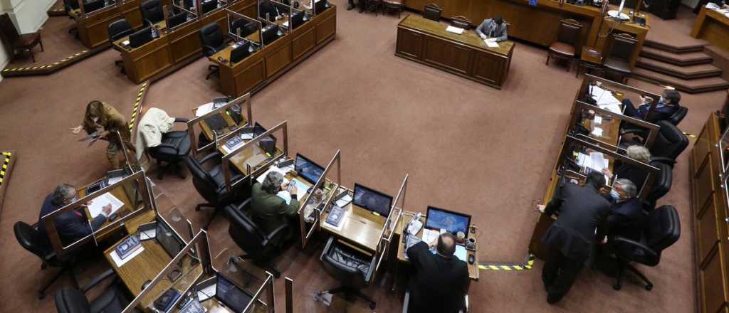 Escándalo en Chile por parlamentarios evasores