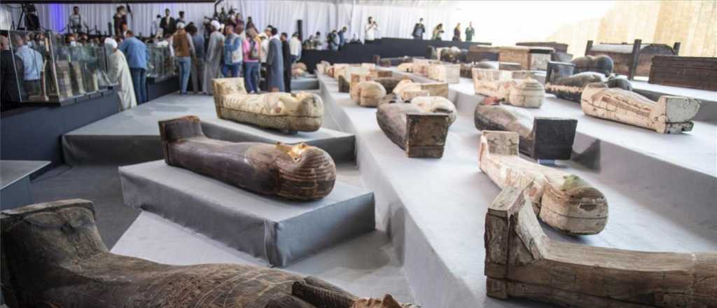 Egipto presentó sarcófagos de más de 2.000 años de antigüedad intactos
