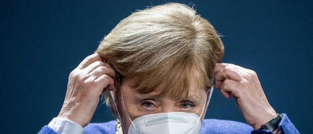 Ángela Merkel quiere duras restricciones por dos meses