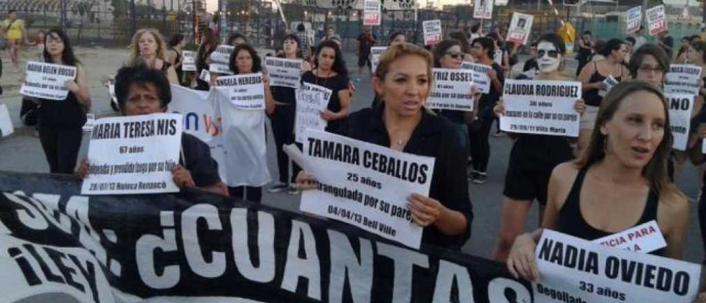 #NiUnaMenos con un cartelito no hacemos nada