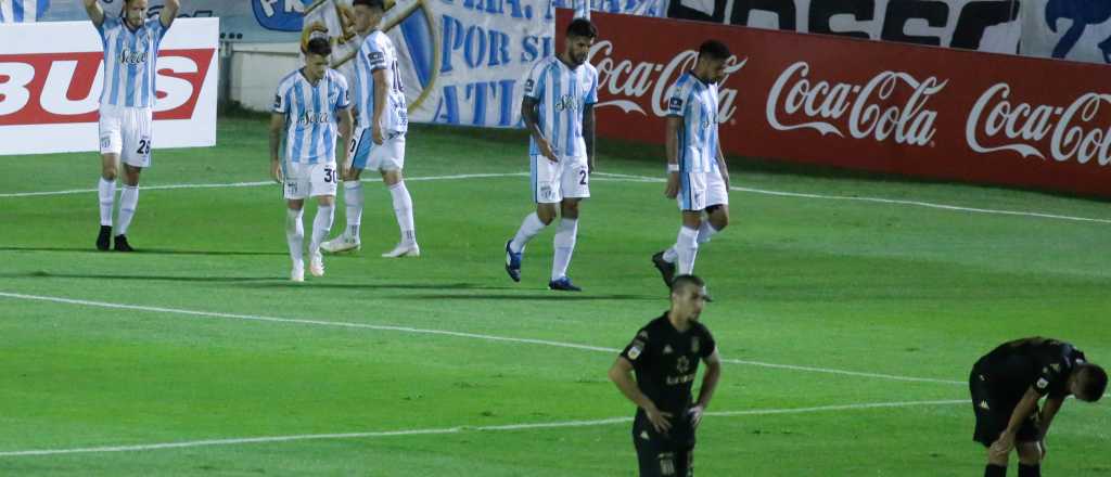Atlético Tucumán hundió a Racing y es el primer clasificado