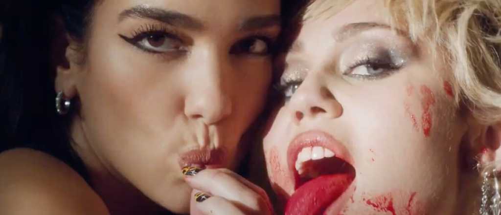 Miley Cyrus y Dua Lipa son tendencia por su nuevo tema "Prisioner"