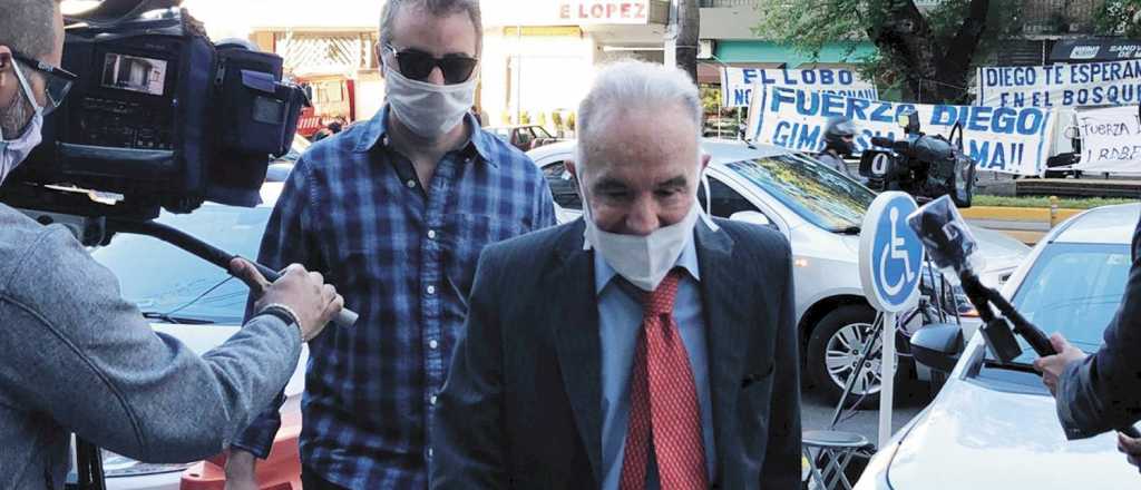 Cahe, m&eacute;dico hist&oacute;rico de Maradona, declar&oacute; y complic&oacute; a Luque