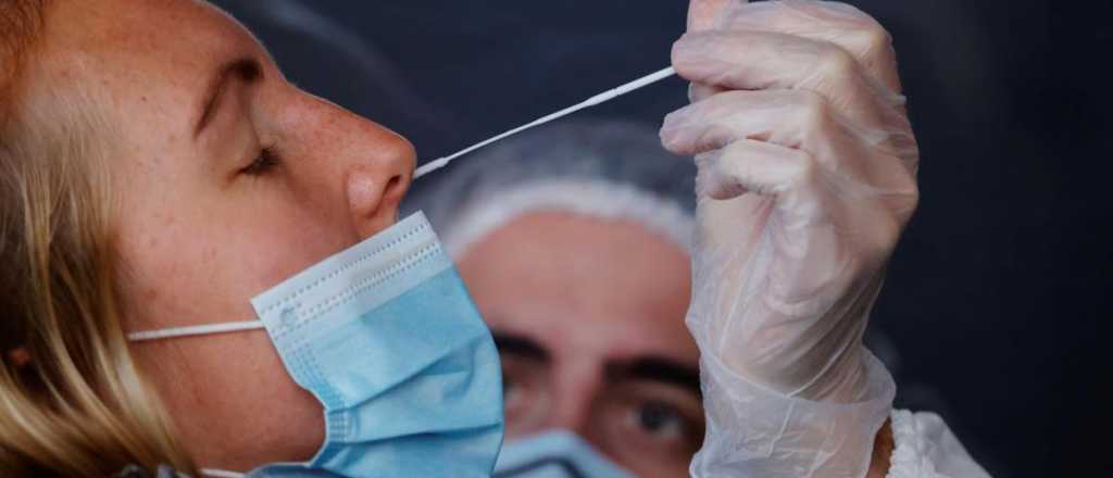 Mendoza continúa promediando los 200 contagios diarios