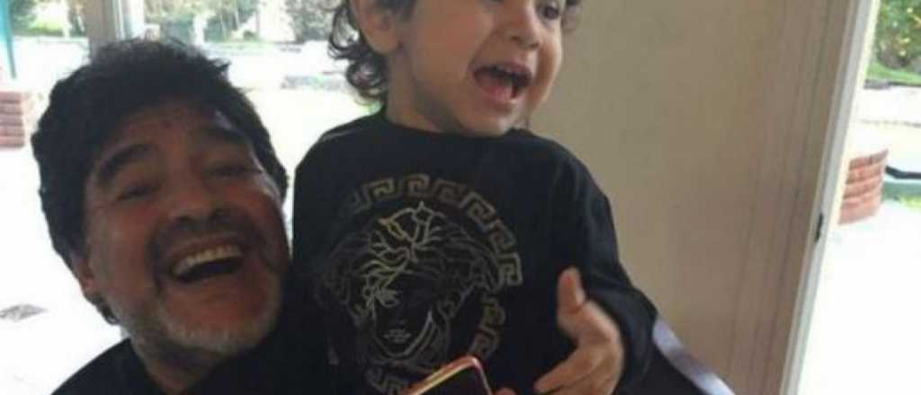 El &uacute;ltimo mensaje de audio que envi&oacute; Maradona por WhatsApp