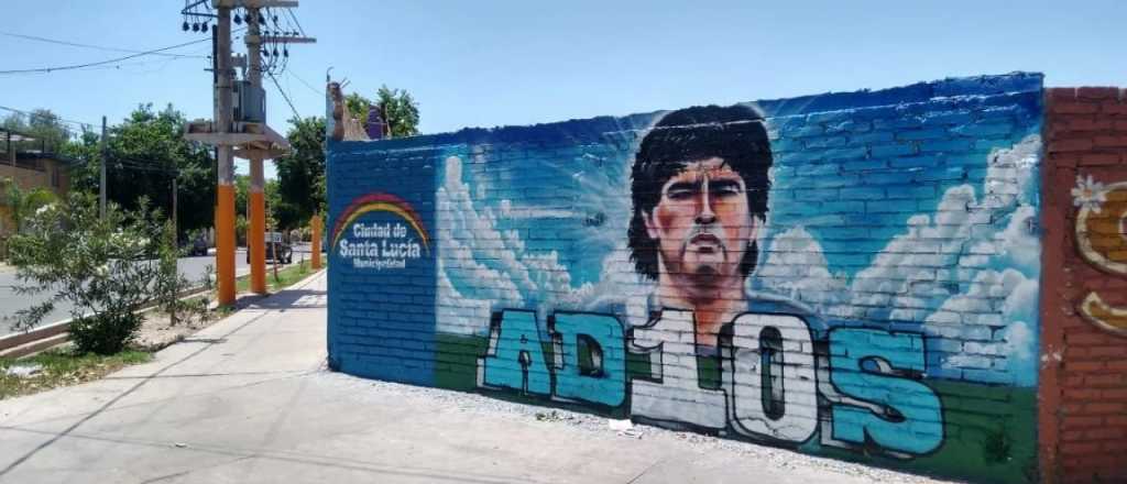 La verdad sobre el mural a Maradona parecido a Pachu Peña, en San Juan