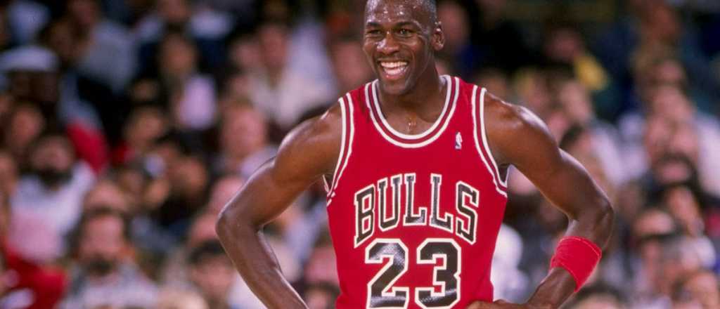 Subastaron una camiseta de Jordan en una suma r&eacute;cord