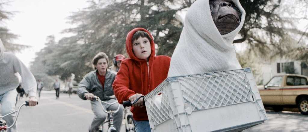 Emoción y viaje al pasado: "E.T" quiso llamar a Netflix