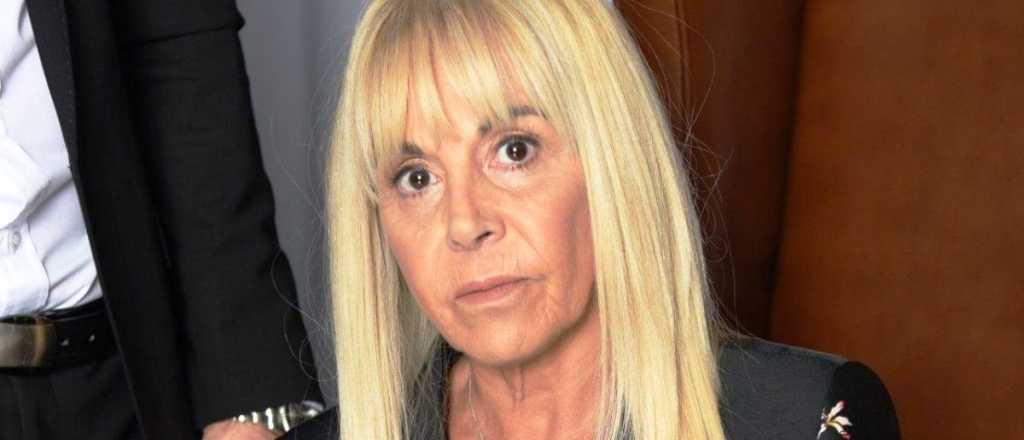 Claudia Villafañe se separó de su novio, luego de la muerte de Diego
