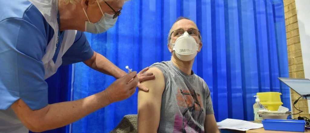 Reino Unido aprob&oacute; la vacuna de Oxford-AstraZeneca