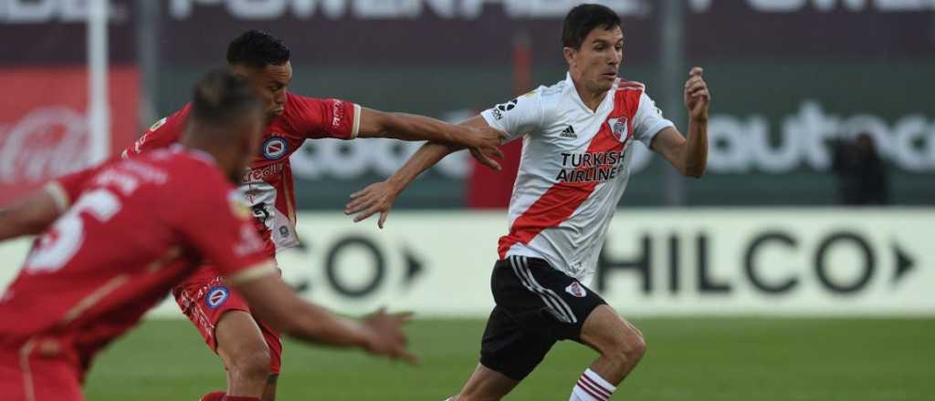 Nacho Fernández se pierde el partido de River en Uruguay