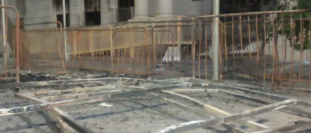 A la luz del d&iacute;a: los da&ntilde;os en la Legislatura de Mendoza