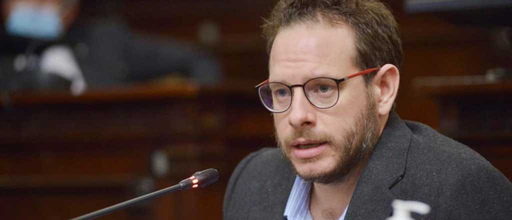 Ilardo se burló de Suarez en las redes y salieron a cruzarlo