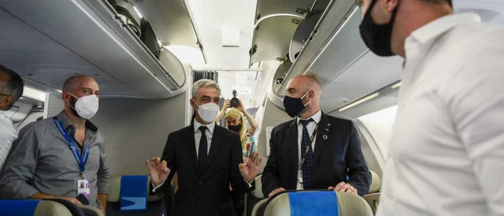 El avión de Aerolíneas partió hacia Rusia para traer la vacuna