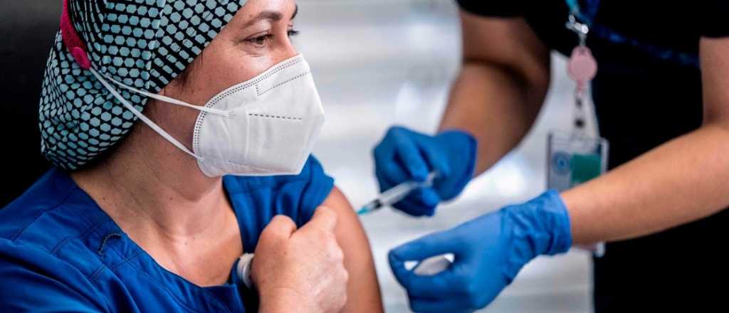 Chile aplicaría una tercera dosis de la vacuna Pfizer